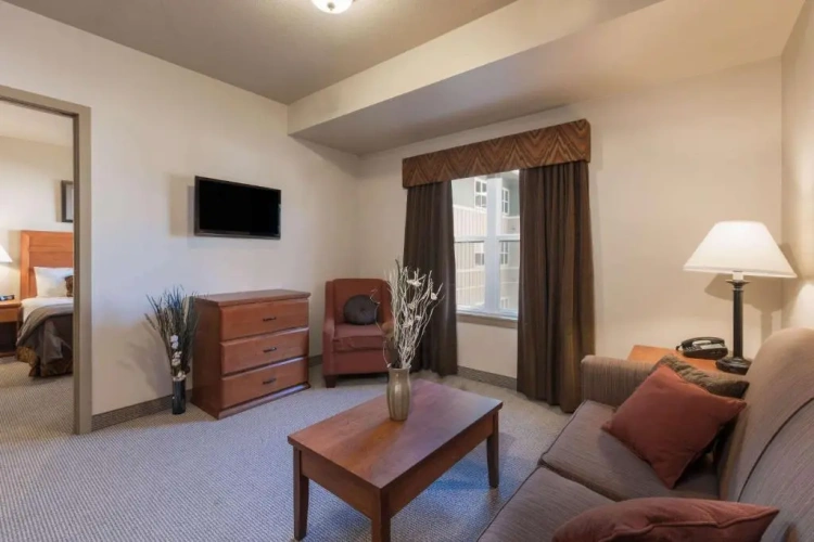 2 Bedrooms Double Suite