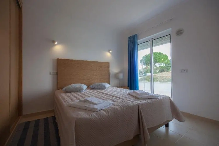 2 Bedrooms Quadruple Villa