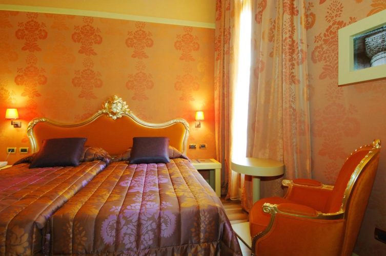Hotel Aulivia Opera