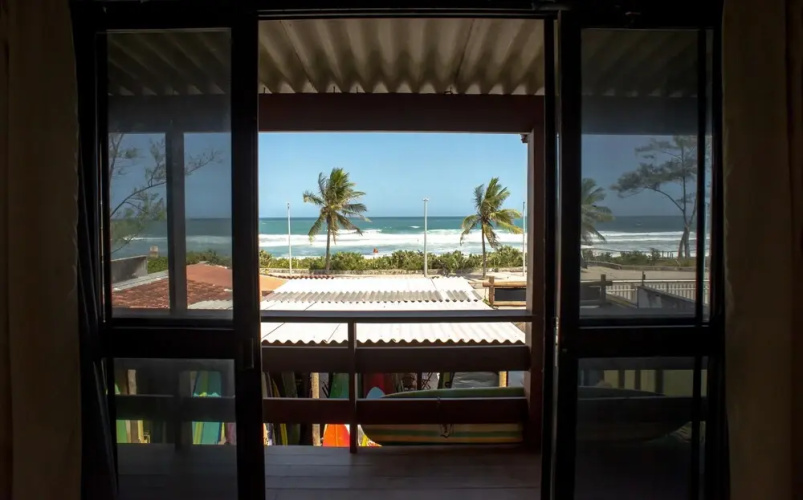 Longboard Paradise Suites