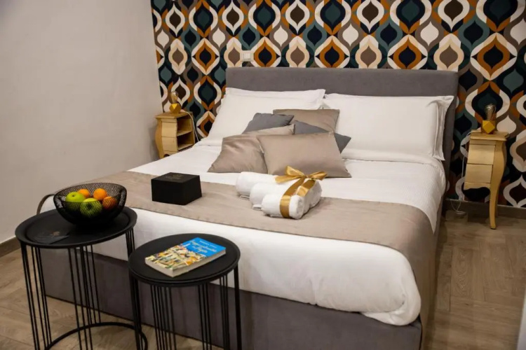 Geometric Art Home