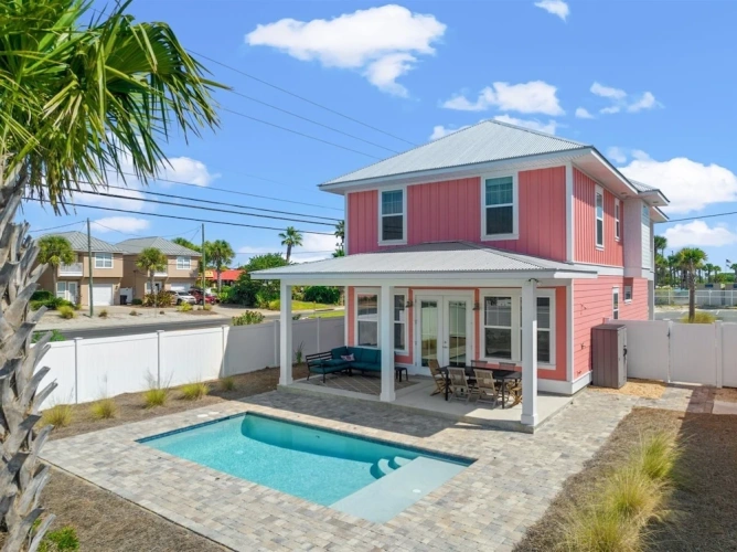 Cottage with balcony
