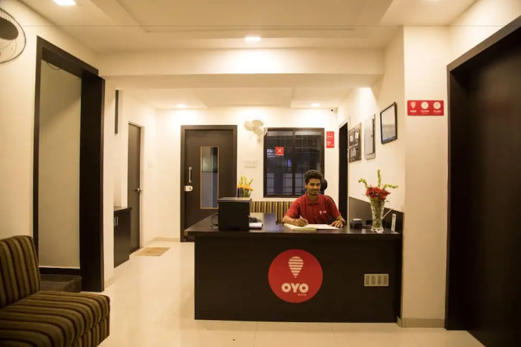 OYO 9023 Dwarka Inn