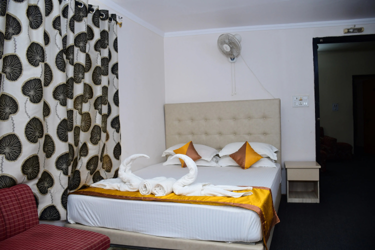 Hotel Dolphin