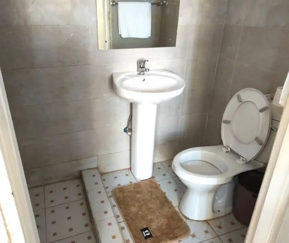 Comfort room