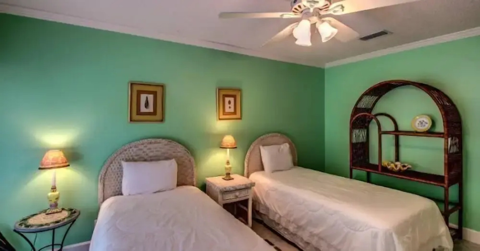 3214-fairway-oaks