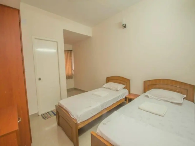 3 Bedrooms Apartment