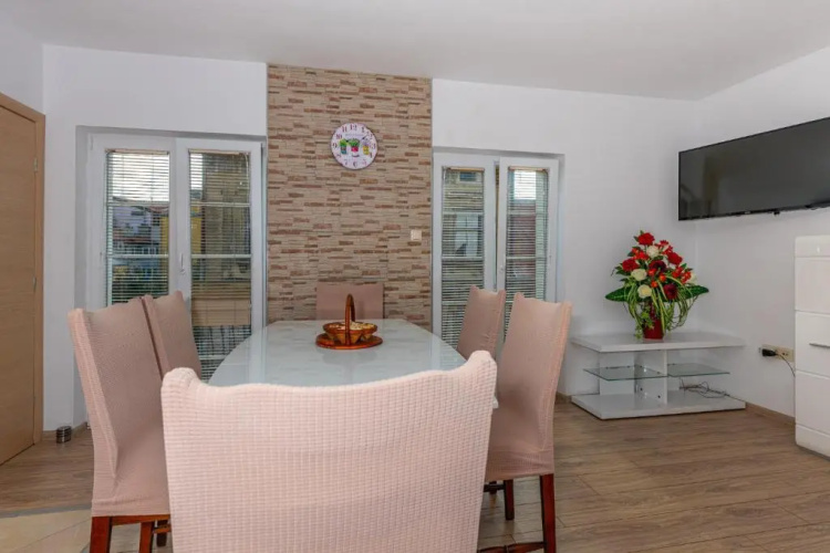 Apartments in Crikvenica 41379