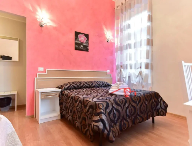 Claudia Suites