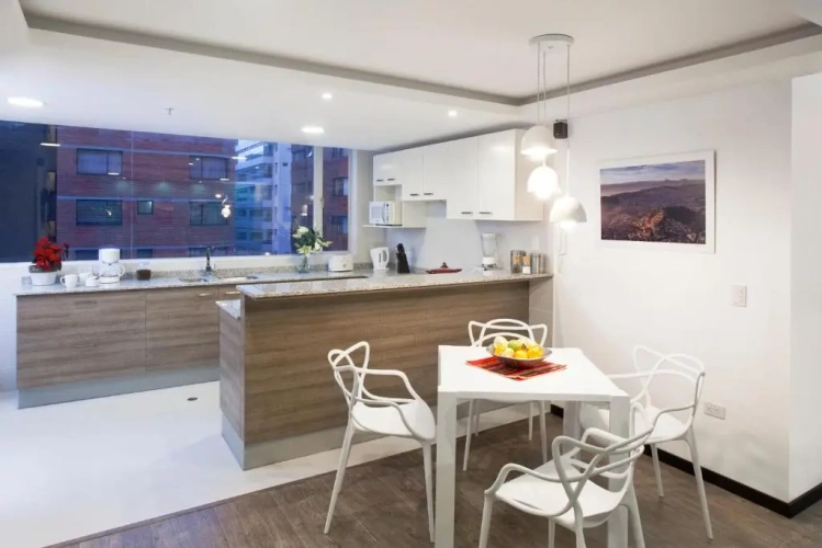 2 Bedrooms Apartment