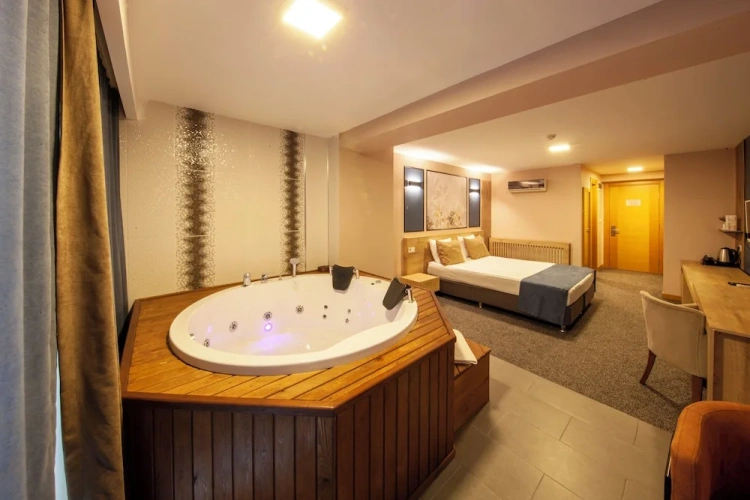 Executive Double room with lake view