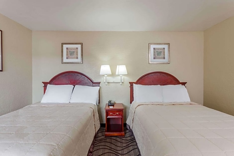 Deluxe Quadruple room