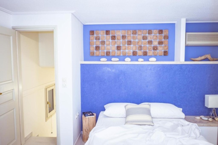 5 Bedrooms Villa