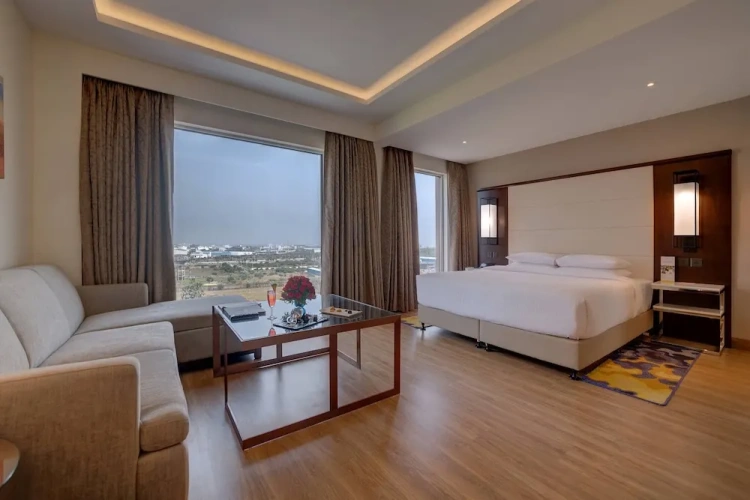 Double Studio Suite Poolside
