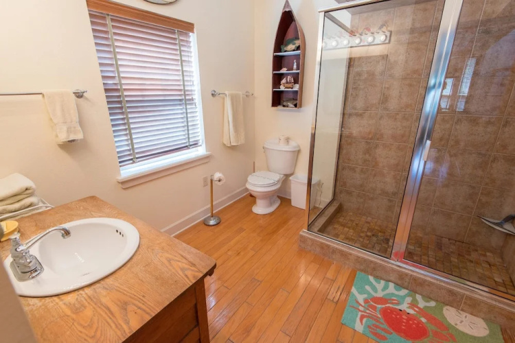 Waters Edge Cottage Apartment 3