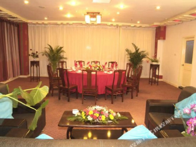 Shengquan Hot Spring Hotel