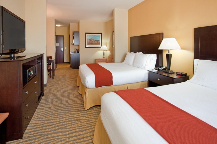 Quadruple Suite