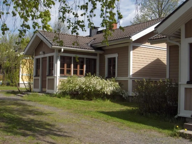 2 Bedrooms Cottage
