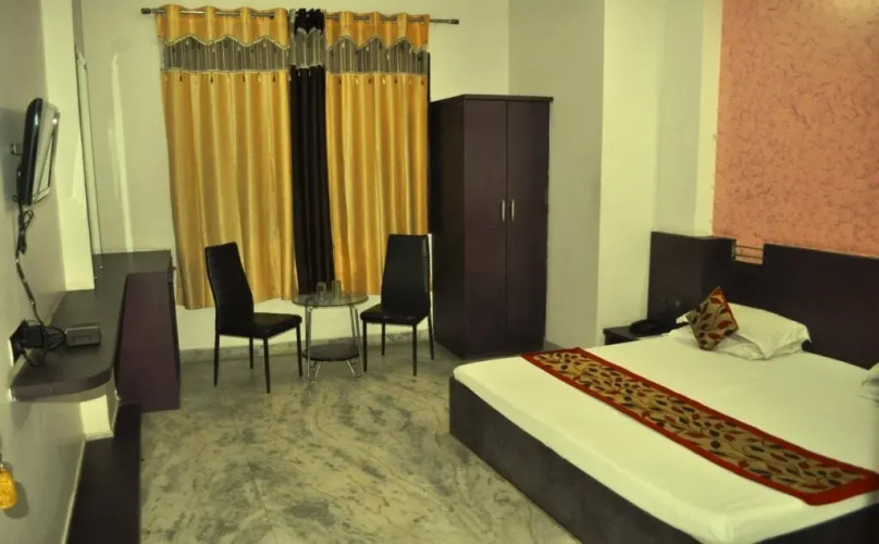 Hotel Akshat Niwas