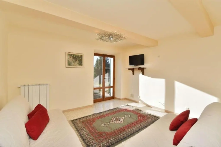 3 Bedrooms Villa