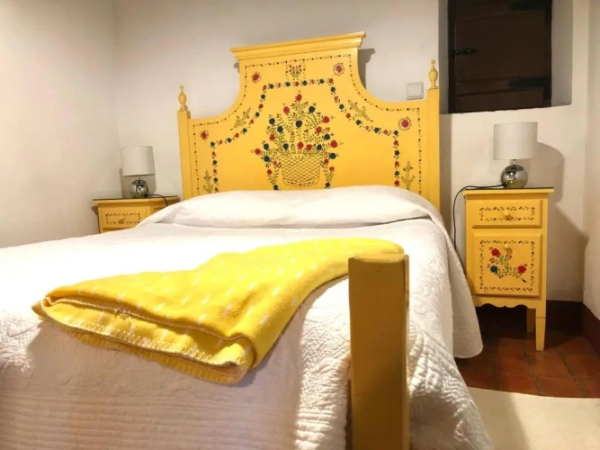 2 Bedrooms Cottage