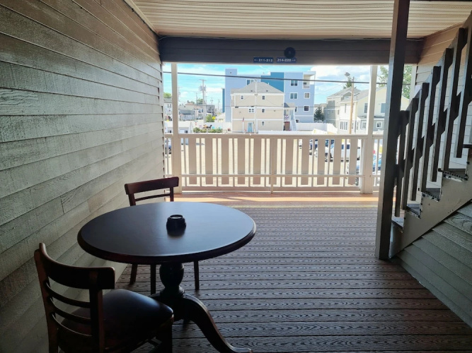 Regal Inn