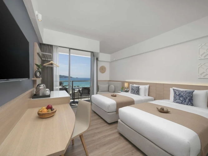 Deluxe Twin room with balcony and with sea view