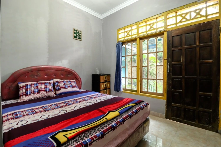 Bed in Dorm