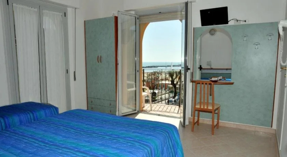 Hotel Holiday Beach