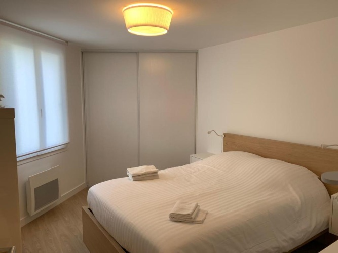 2 Bedrooms Apartment