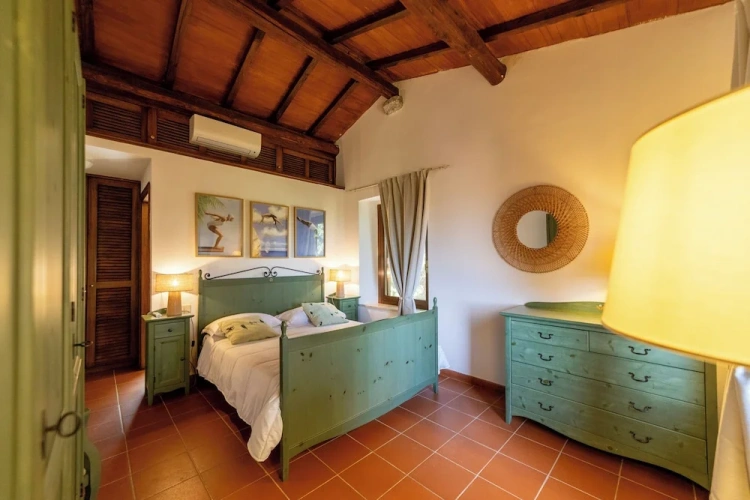 2 Bedrooms Deluxe Quadruple Apartment