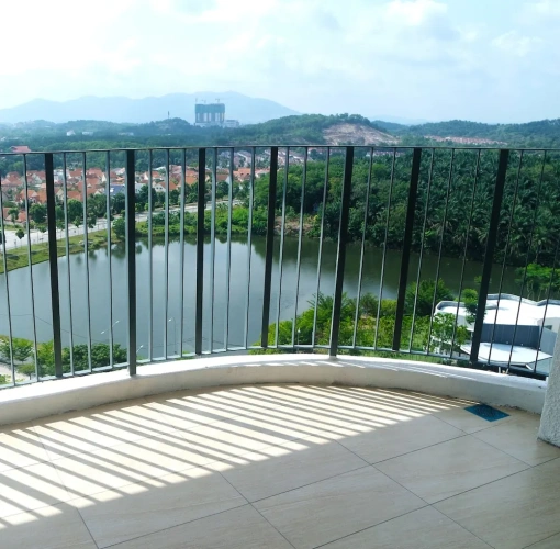 3 Bedrooms Apartment with balcony