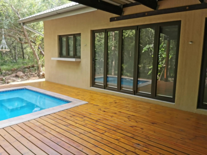 Gemsbok Place