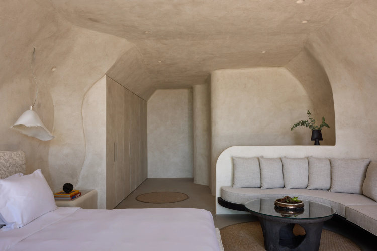 One of One Hotel