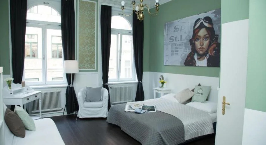 Hotel Columbia
