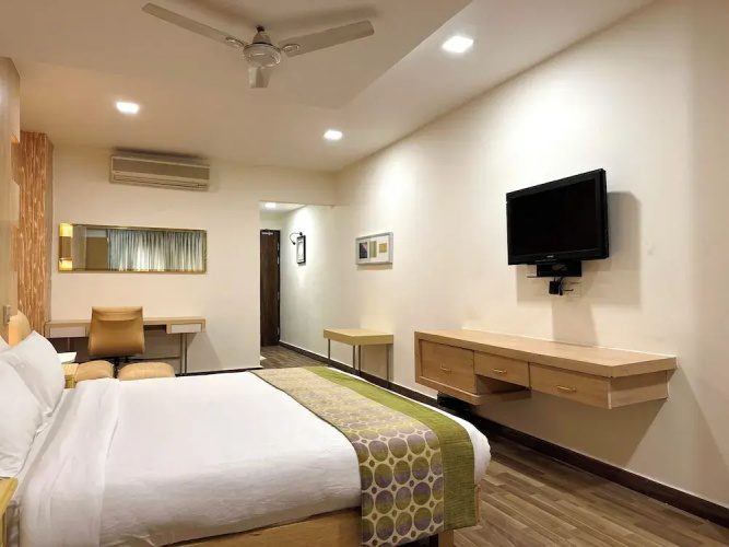 OYO 11954 Hotel Heritage Residency