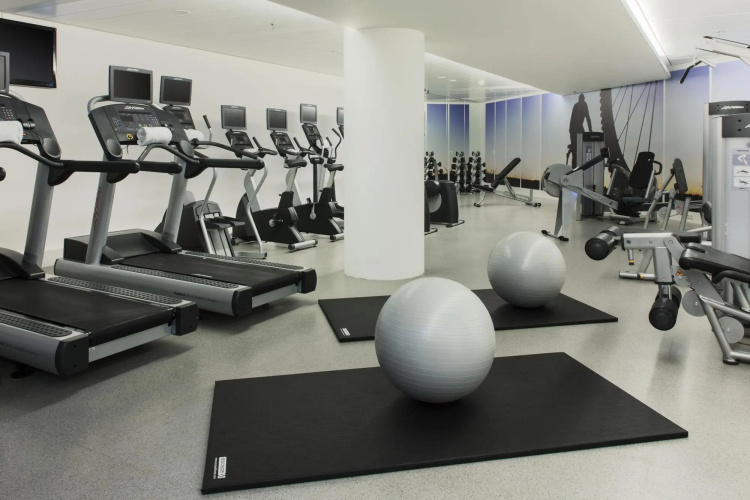 DoubleTree by Hilton Amsterdam Centraal Station photo 36