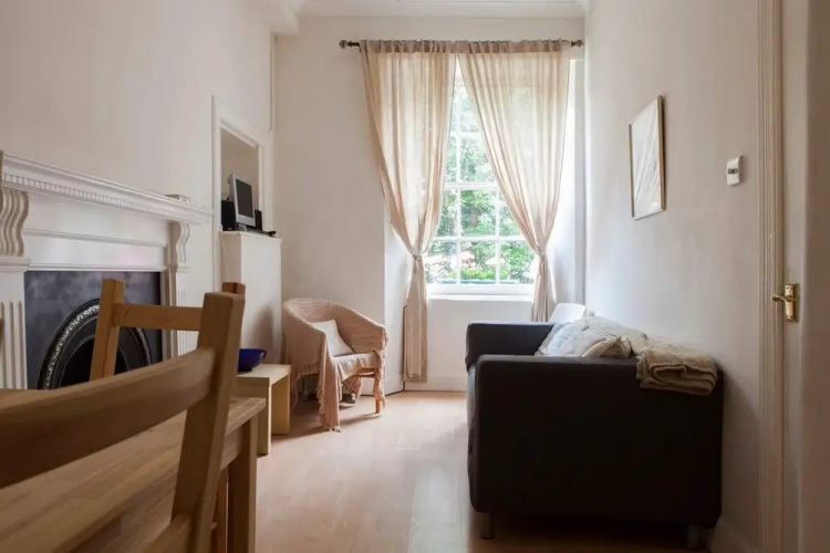 1 Bedroom Flat On St Stephen Street
