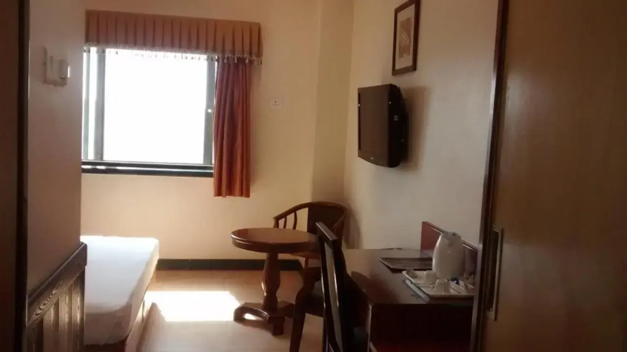 Wingston A TreeHouse Hotel Mathura