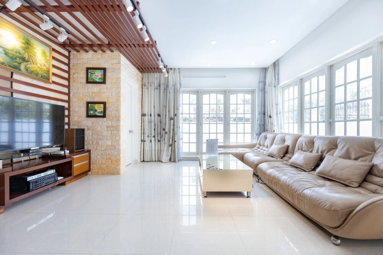 Kat Villa