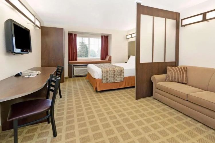 Deluxe Double Studio Suite