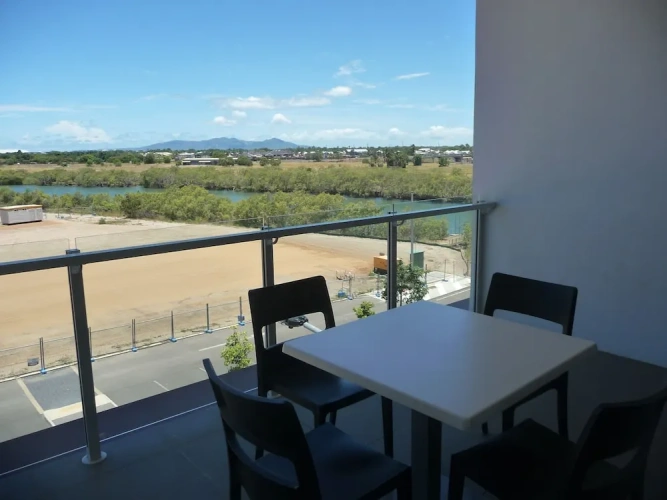 1 Bedroom Apartment with balcony