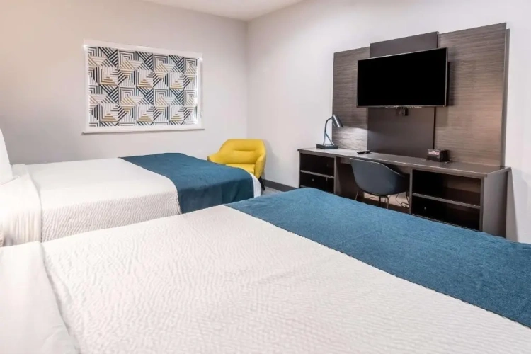 Deluxe Quadruple room