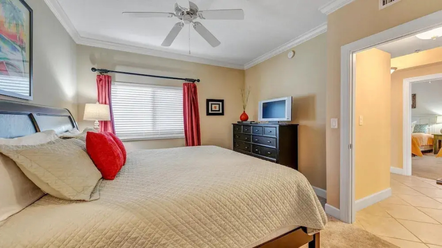 Harbor Landing 203b