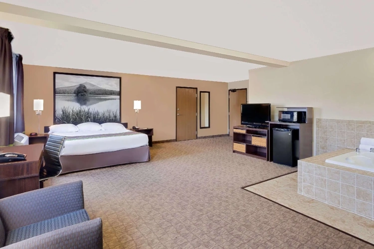 Deluxe Double Suite