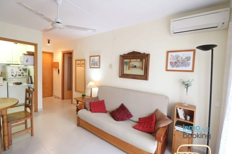1 Bedroom Apartment with pool view