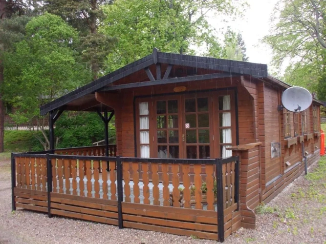 2 Bedrooms Chalet