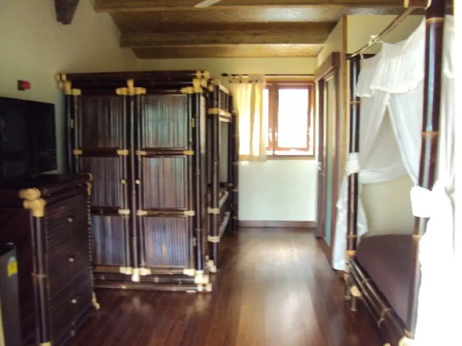 Bungalow with park view