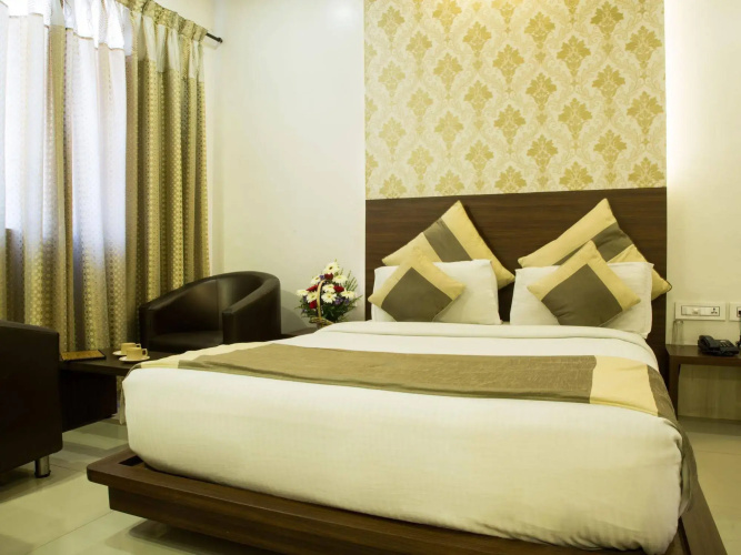 Aishwarya Suites