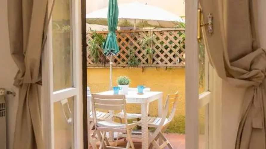 Rental in Rome Panieri Terrace
